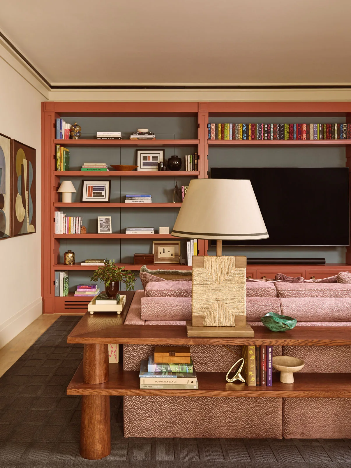 Room by De Rosee Sa painted in Clay