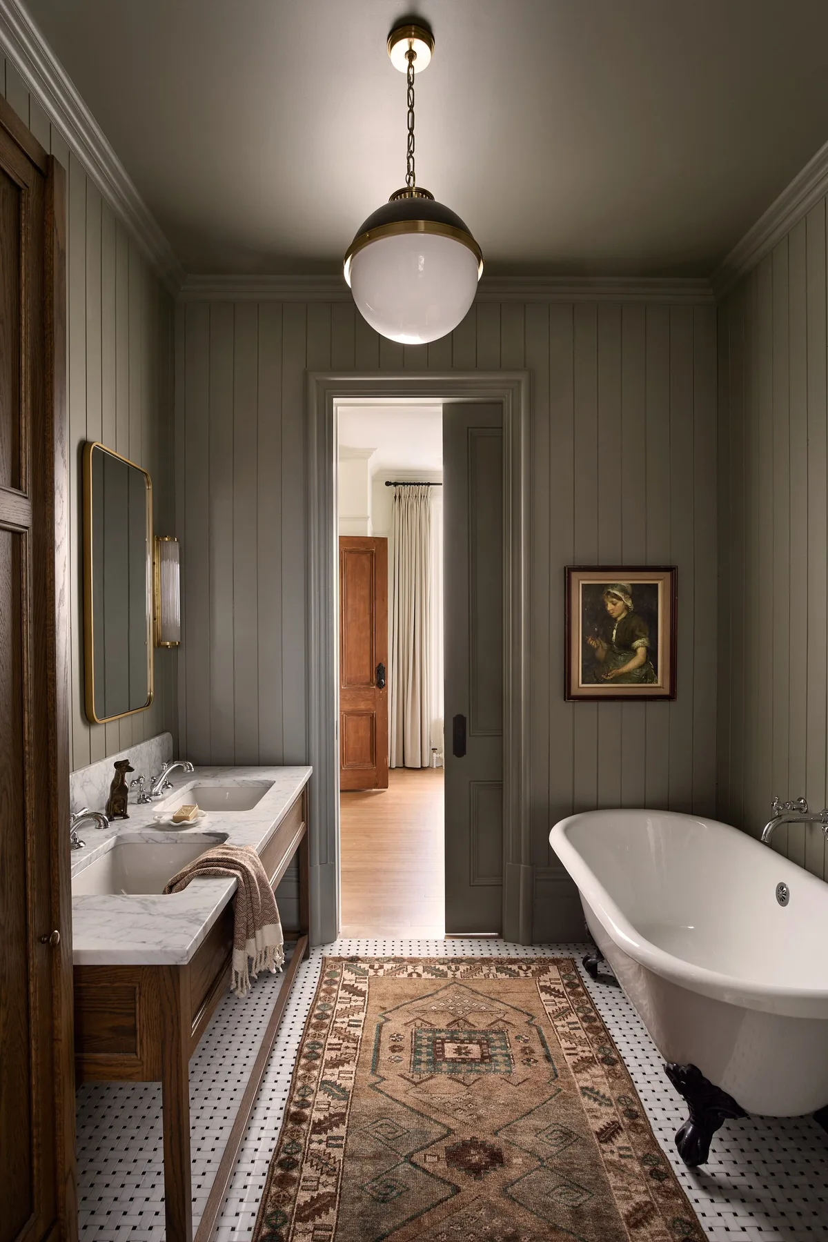 Room by Blanc Marine Intérieurs painted in Creekside Green