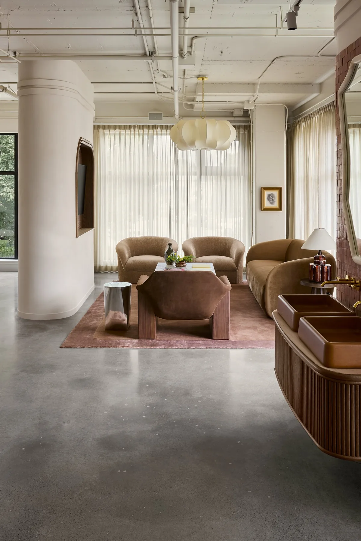 Room by Blanc Marine Intérieurs painted in Gray Envelope