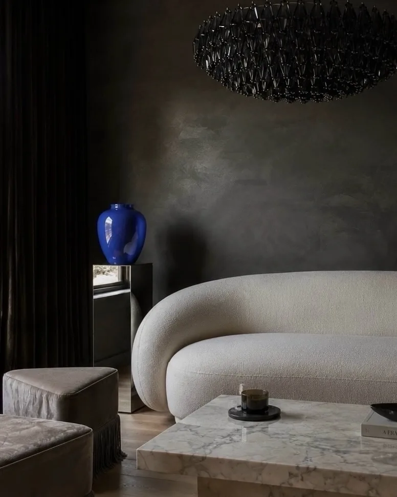 Room by Nia Miller painted in Jacket