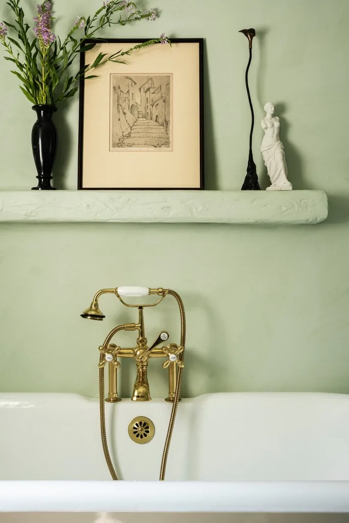 Room by Eva Holbrook painted in Sweet Tea